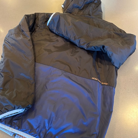 Cotopaxi Black and Blue Women's Jacket - Picture 5 of 5